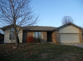 1333 W Whiteside St, Springfield, MO 65807