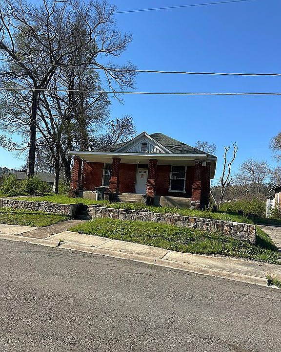 1st image of 205 Grove St