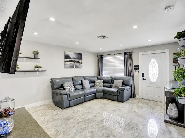 5630 Freedom Street, Hollywood, FL 33021