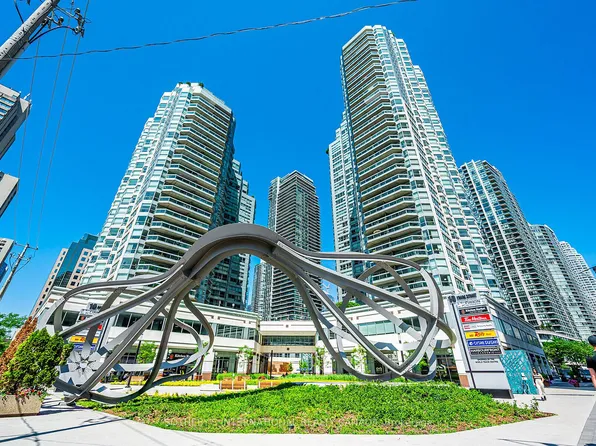 10 Yonge St, Toronto, ON