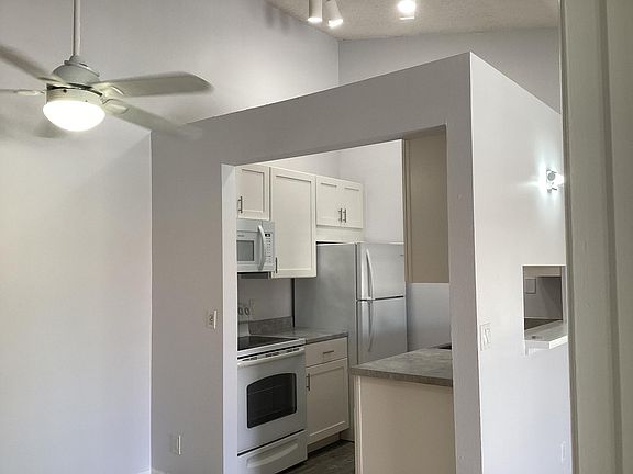 2nd image of 6512 Chasewood Drive #F
