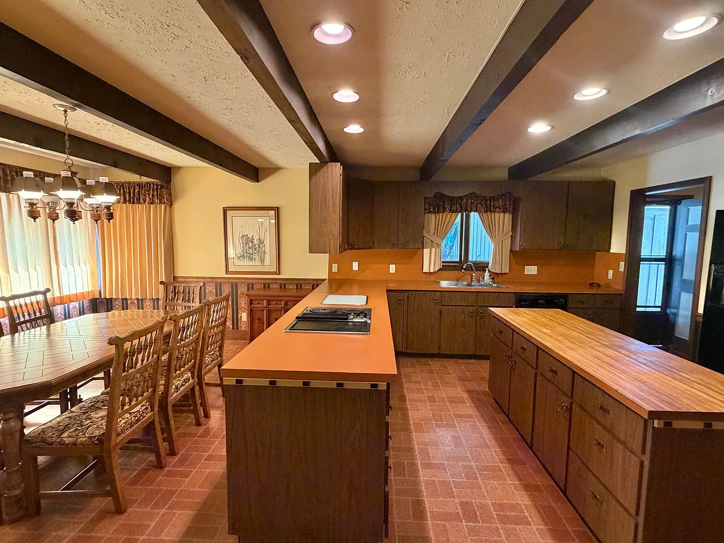 Charming Pigeon Forge Home | Smoky Mountain Views | Walk to Old Mill & Patriot Park — Photo 3