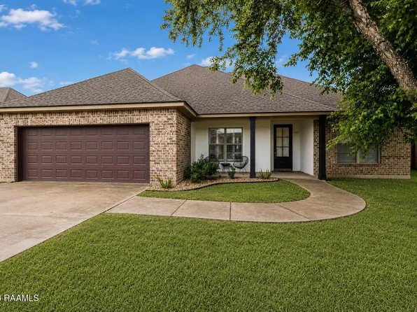 205 Oak Hill Ln, Youngsville, LA 70592