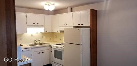 3rd image of 2137 Washington St APT 12
