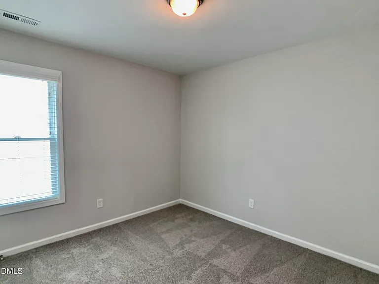 131 Diploma Dr — Photo 11