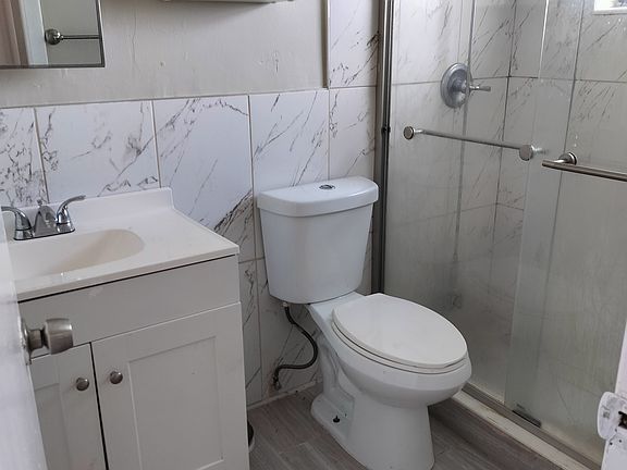 3rd image of 6175 SW 48th Ct