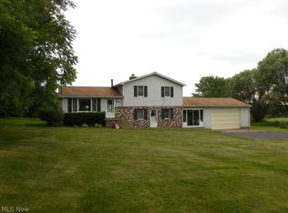 8731 Akron Canfield Rd, Canfield, OH 44406