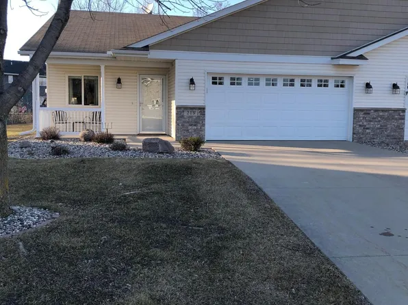 215 Morning Dr, Mayer, MN 55360
