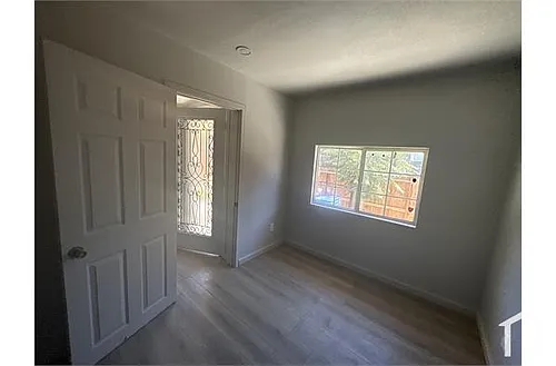1272 N Airport Way Photo 1