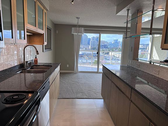 5th image of 701 122nd Ave NE APT 406