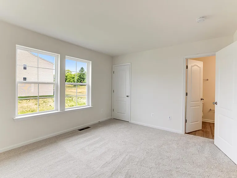 11 Orchard Green Dr — Photo 31