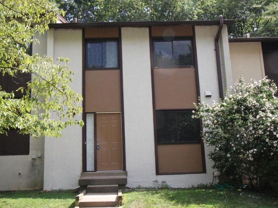 2nd image of 11948 Barrel Cooper Ct