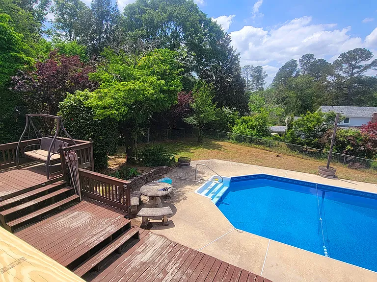 806 Greenwood Dr — Photo 6