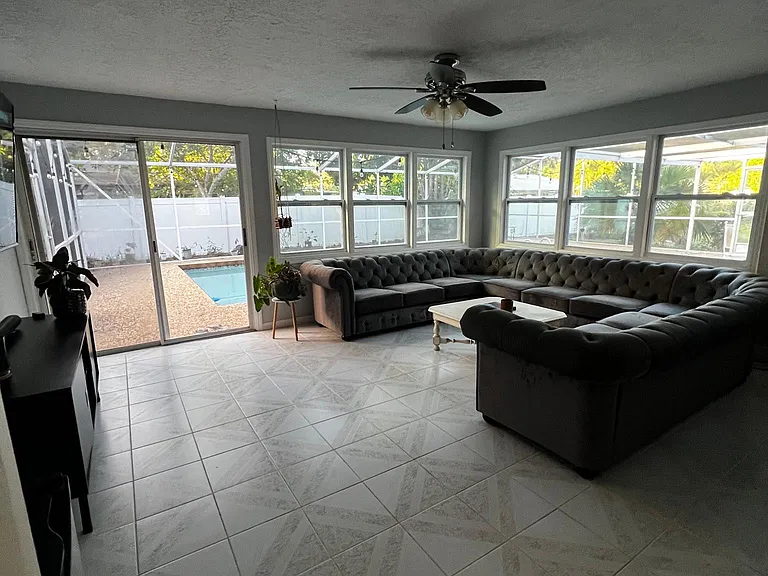 4038 Prado Dr — Photo 5