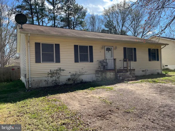 180 Azure Dr, Colonial Beach, VA 22443