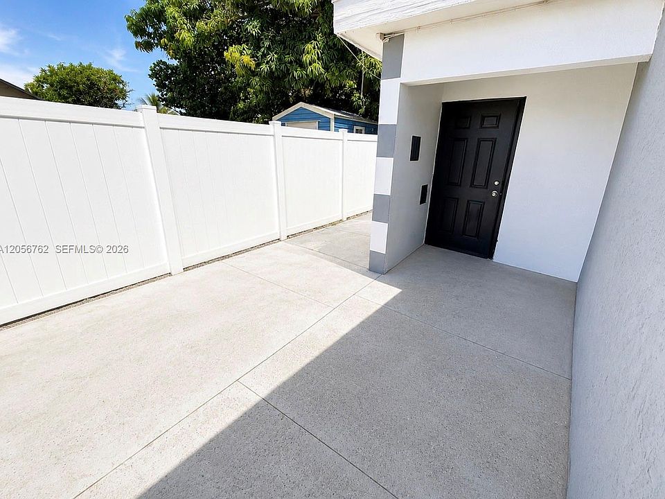 1st image of 3461 Charleston Blvd #2