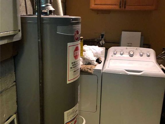 4th image of 1311 Burke Ave
