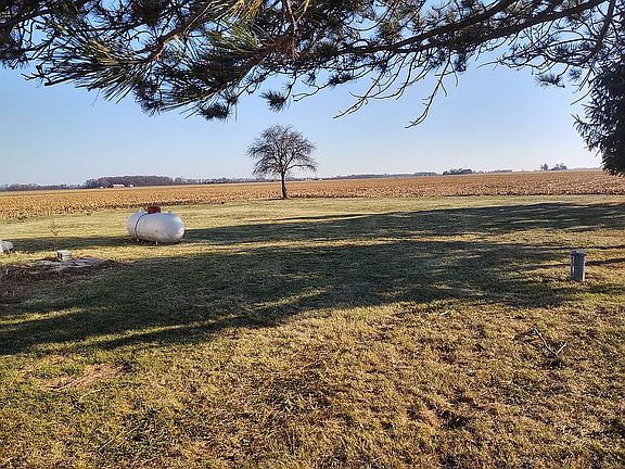 3rd image of 2605 County Road K E