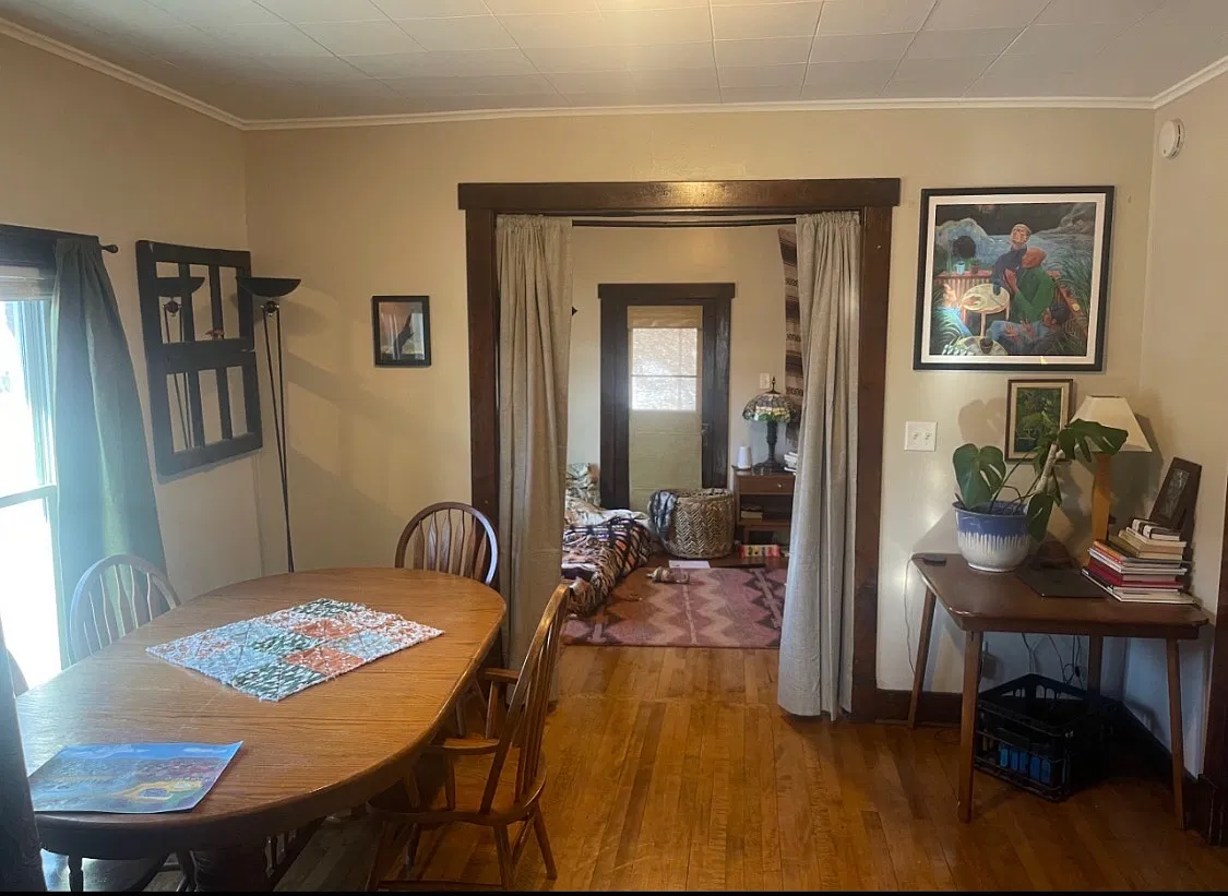 2 bed, 1000 sqft, $1,200 — Photo 3