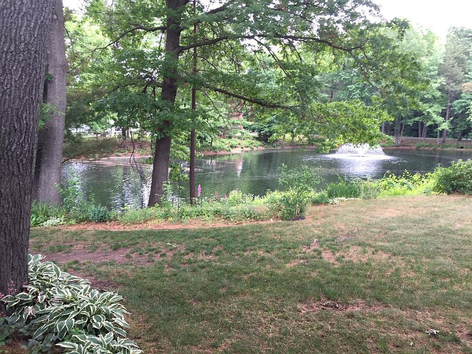 If you enjoy gardening this area is available for planting. Not required, but available if you want it.