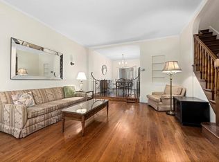 61-66 77th St, Middle Village, NY 11379
