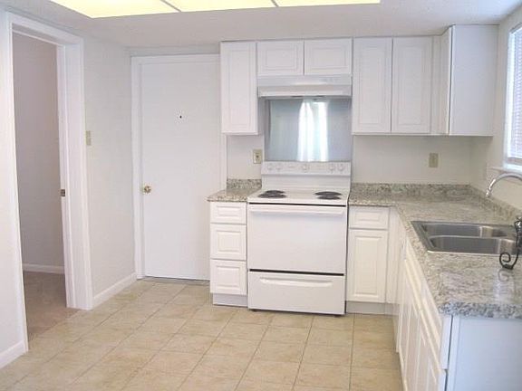 4th image of 4423 Peridot Ln