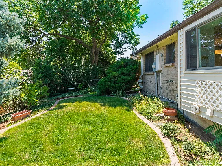 1632 S Garland St — Photo 41