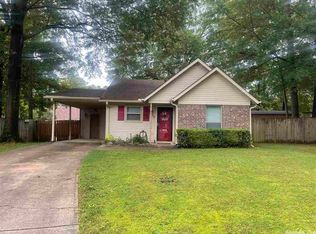 52 Oak Forest Pl, Maumelle, AR 72113