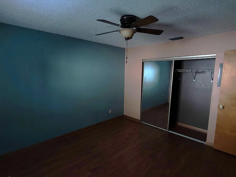 840 Center Ave #29 — Photo 13