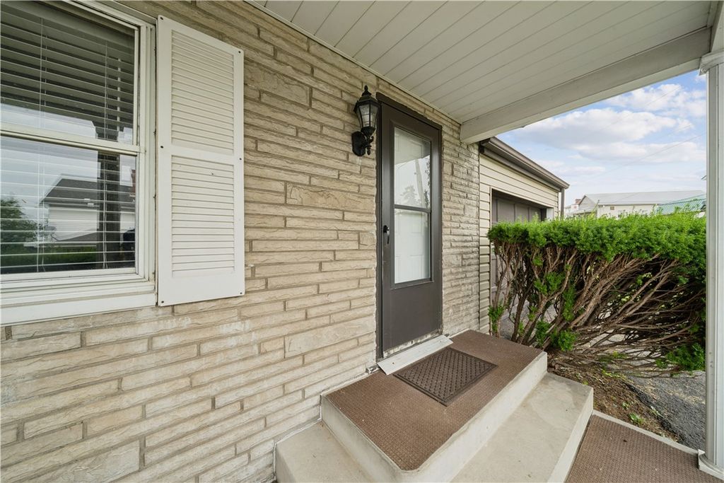15 Grant St, Cokeburg, PA - View 2