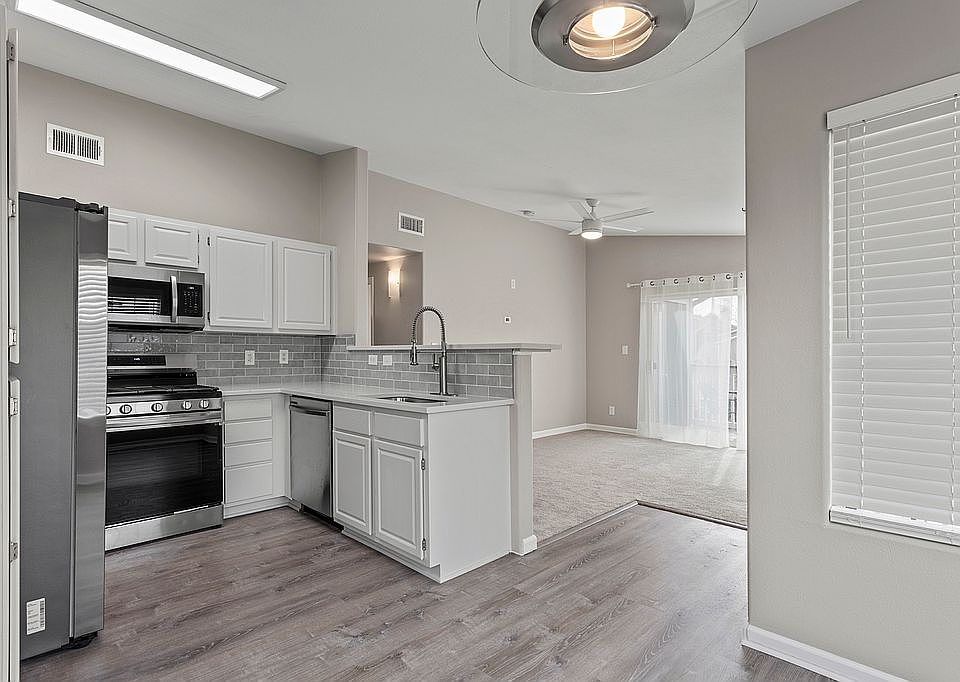 Quartz counter tops