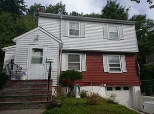 32 Hollywood Rd, West Roxbury, MA 02132