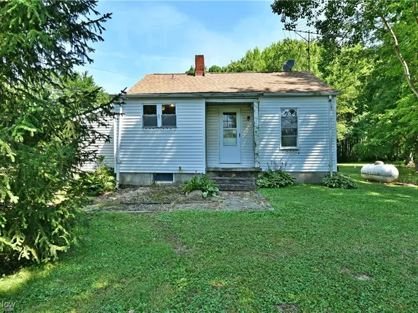 4586 Oviatt Windham Rd, Newton Falls, OH 44444