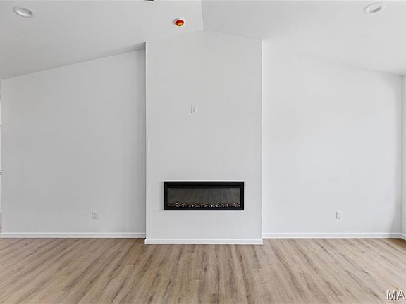 4th image of 808 Turnberry Rd