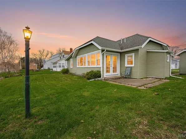 179 Ontario St, Wilson, NY 14172