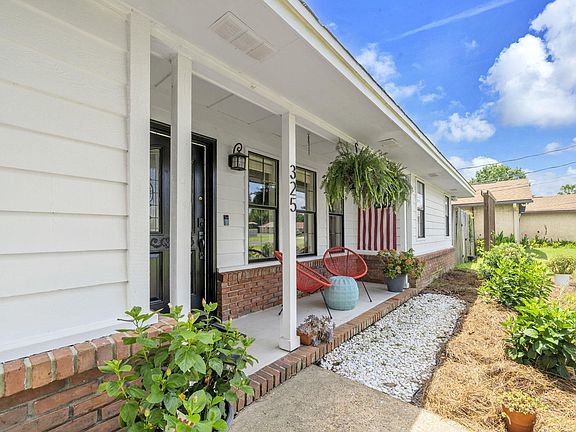 4th image of 325 Primrose Pl