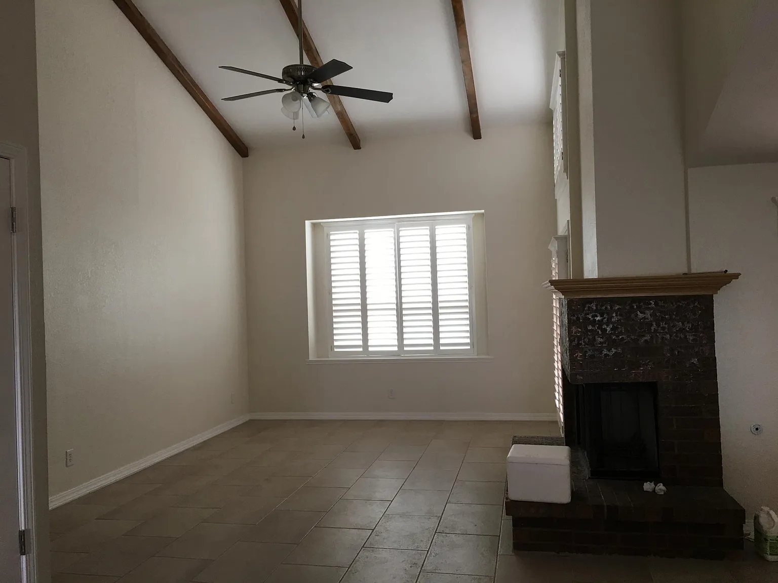 3 bed, 1423 sqft, $1,800 — Photo 2
