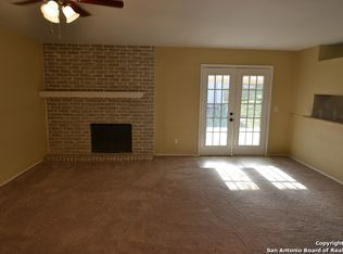 137 Meadow Way, Converse, TX 78109