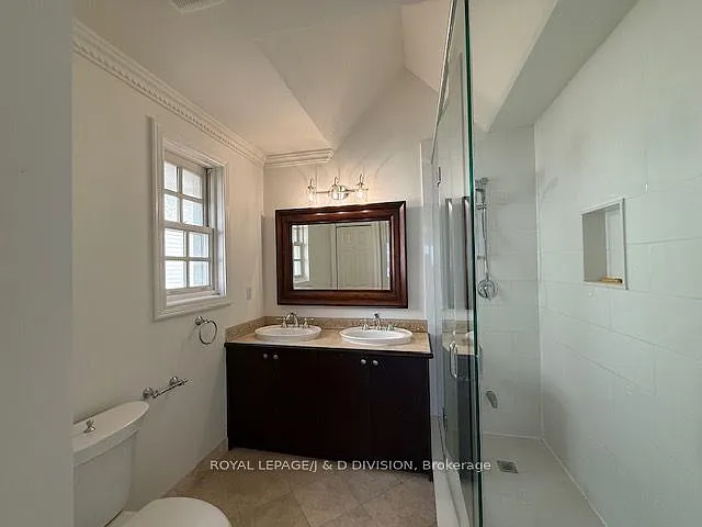 213 Cranbrooke Ave — Photo 14