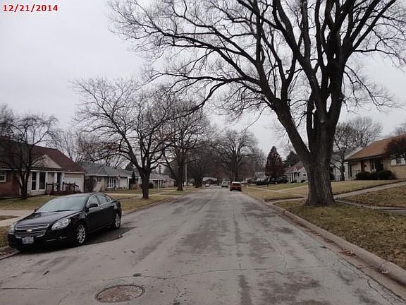 4th image of 2722 Somerset Ln