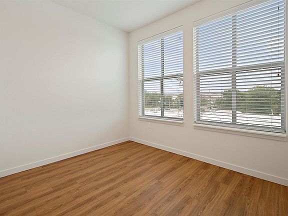 5th image of 2091 S Galapago St #789ad8312