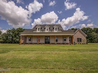 1634 Tributary Dr, Hernando, MS 38632