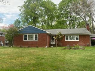 62 Parkwood Blvd, Poughkeepsie, NY 12603