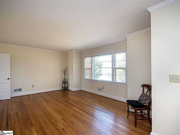 4th image of 110 Bradley Blvd