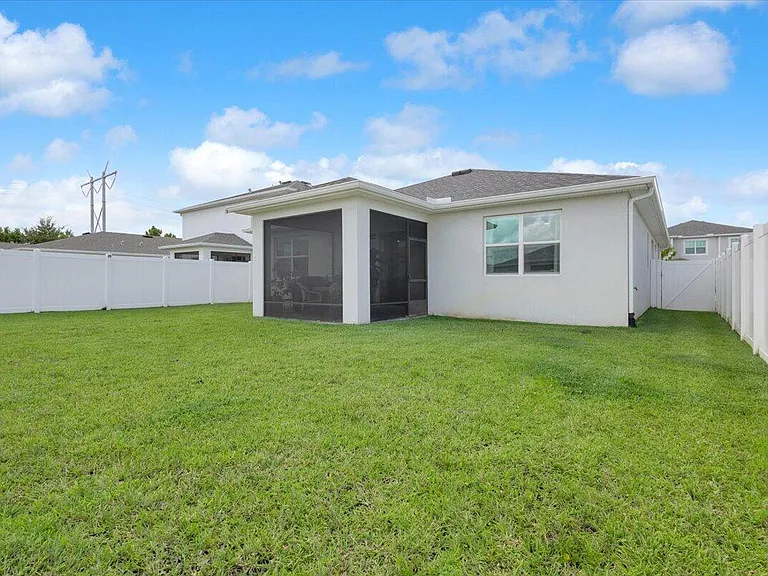 14047 SW Safi Ter — Photo 36