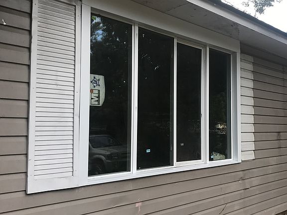 4th image of 7637 Pinehurst St