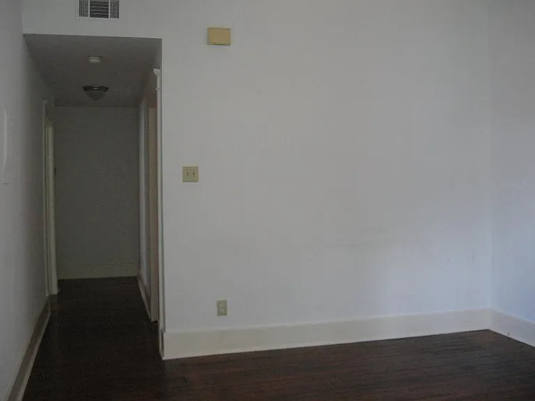 506 E Duffy St #D — Photo 2
