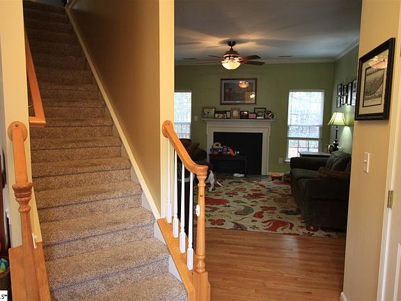 2nd image of 104 Moncton Pl
