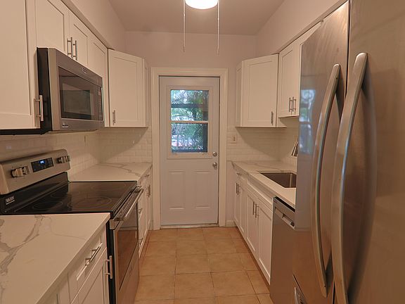 3rd image of 770 E Camino Real #0050