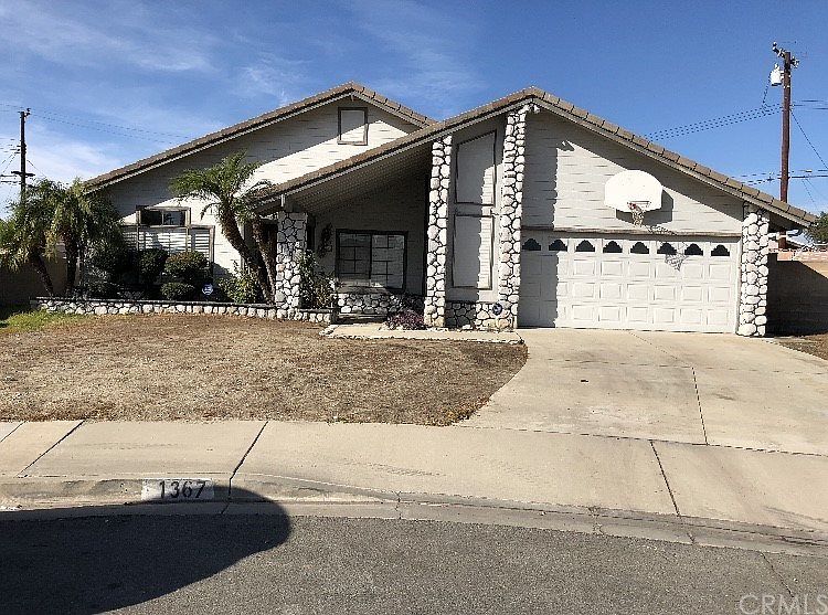 1st image of 1367 Joshua Ln